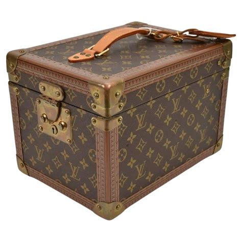 pic trunk louis vuitton|louis vuitton hard suitcase.